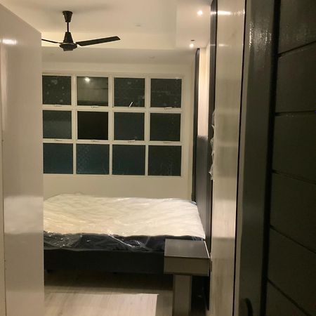 Modern, Cozy 2-Bedroom Apartment Malé Eksteriør bilde